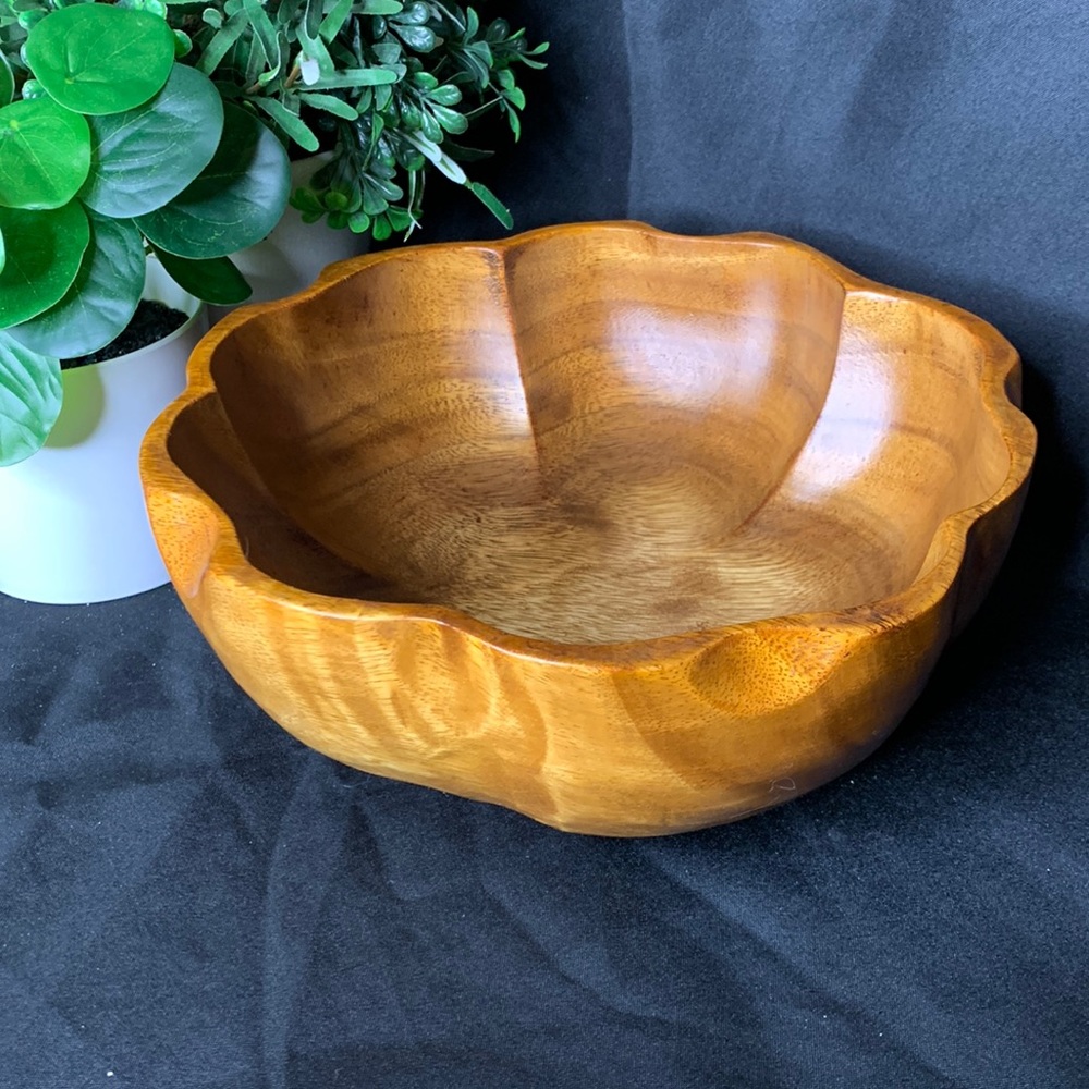 Medium 10” round flared acacia wood salad / fruit / decorative bowl